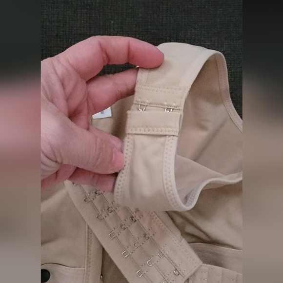 Body Shaper NEVER used - Picture 7 of 12